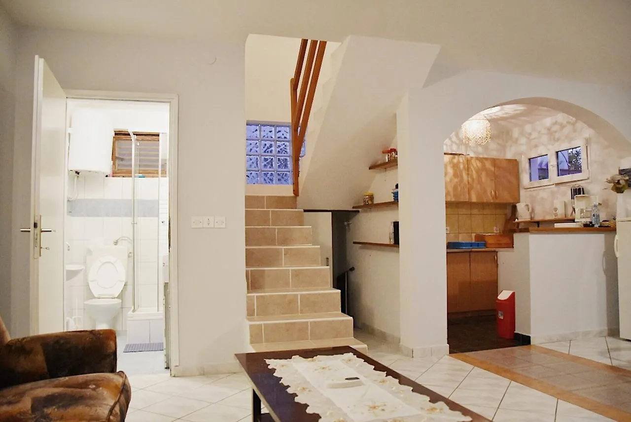 Holiday Home Ana-1 By Interhome 维尔 克罗地亚