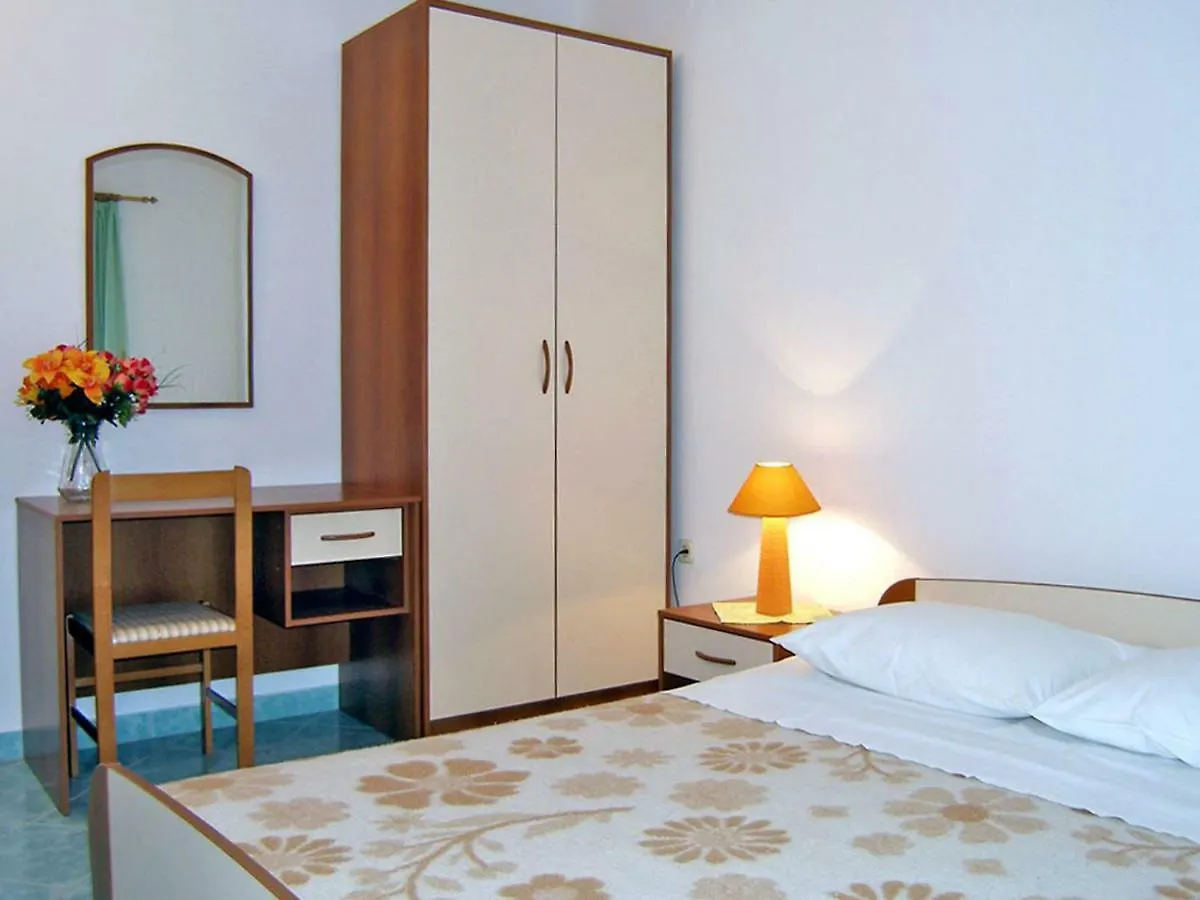 Holiday Home Ana-1 By Interhome فير